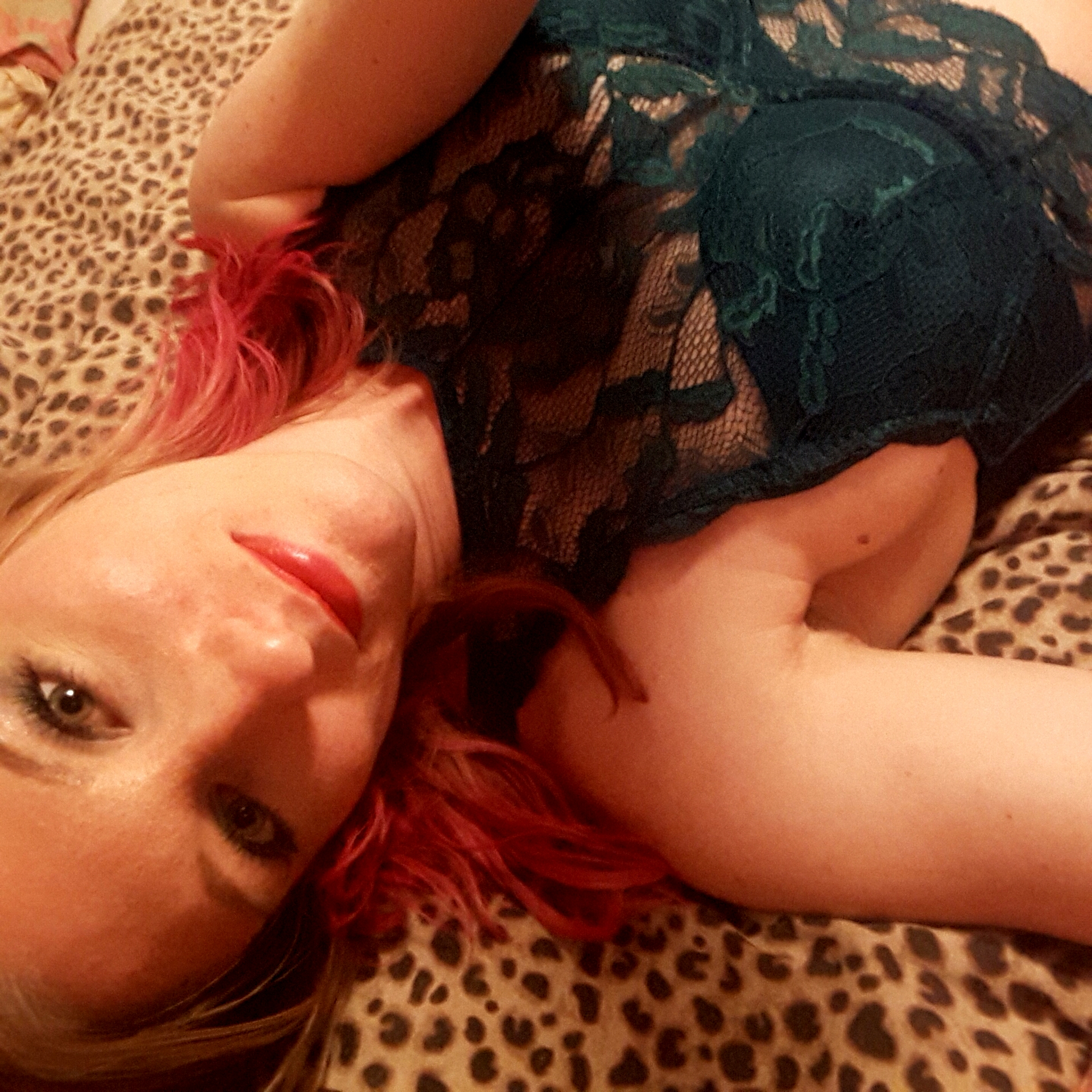 Check out my new set cumming soon!!!! #onlyfans #sexy #influencer #onlyfansgirl #onlyfanscreator #sellingcontent #model #beautiful #linkinbio #egirl #lingerie #hotgirl #feet #waifu #gamergirl https://t.co/nV3hkfNf0F