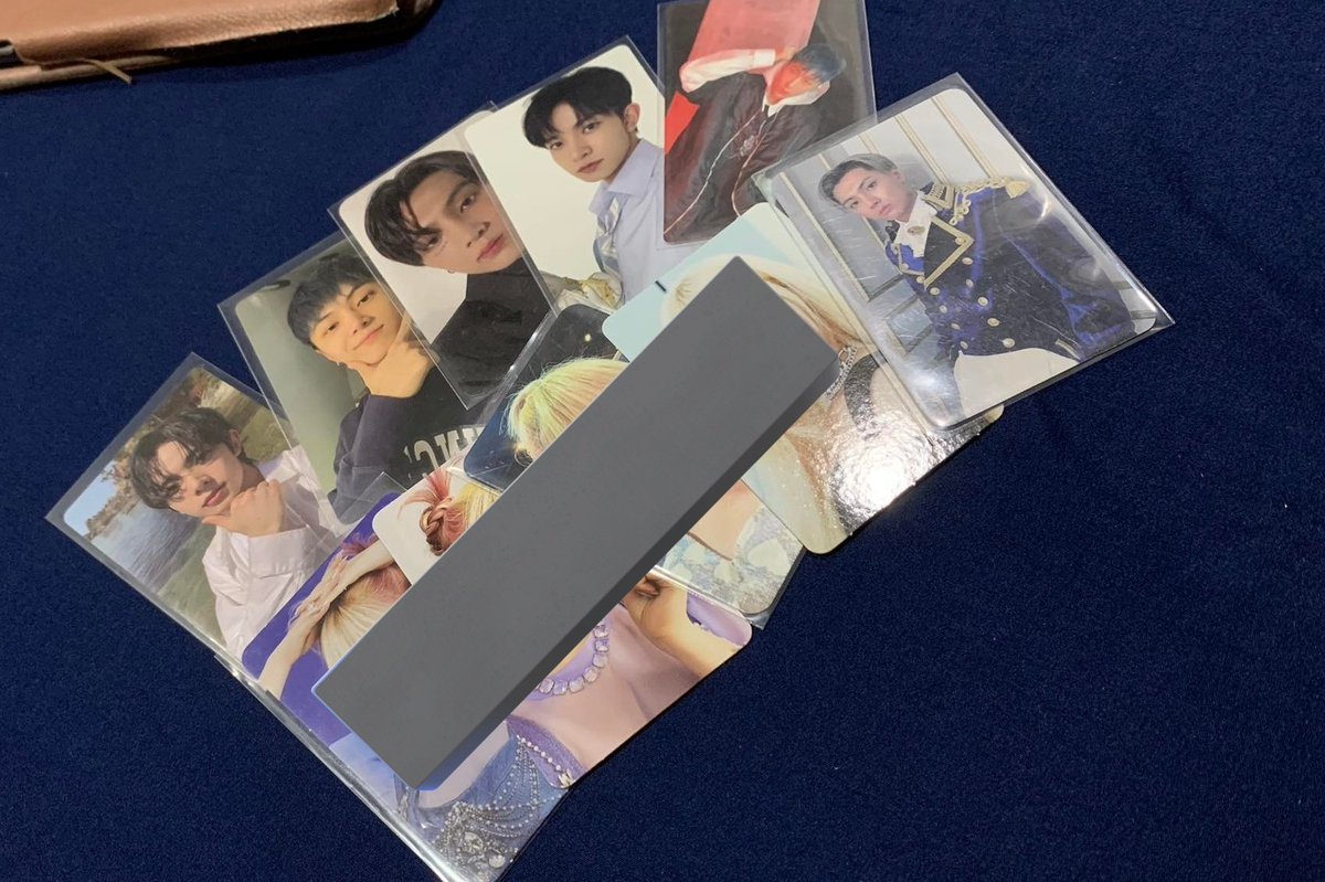 AllyJung05's tweet photo. Might lapag this Enhypen PCs soon. April 1st week siguro.

Reason: Wala ng sparks, just attachment nalang. 

Set if ever. Para di masakit un pag let go.
Pricey sya, thats one thing! Mahal ang SG21 JP Fleet YZY Enniv T:D and Jay Specs. Bala na bashers mahal ko na bili tong mga to. https://t.co/hkYpyAZ0Kb
