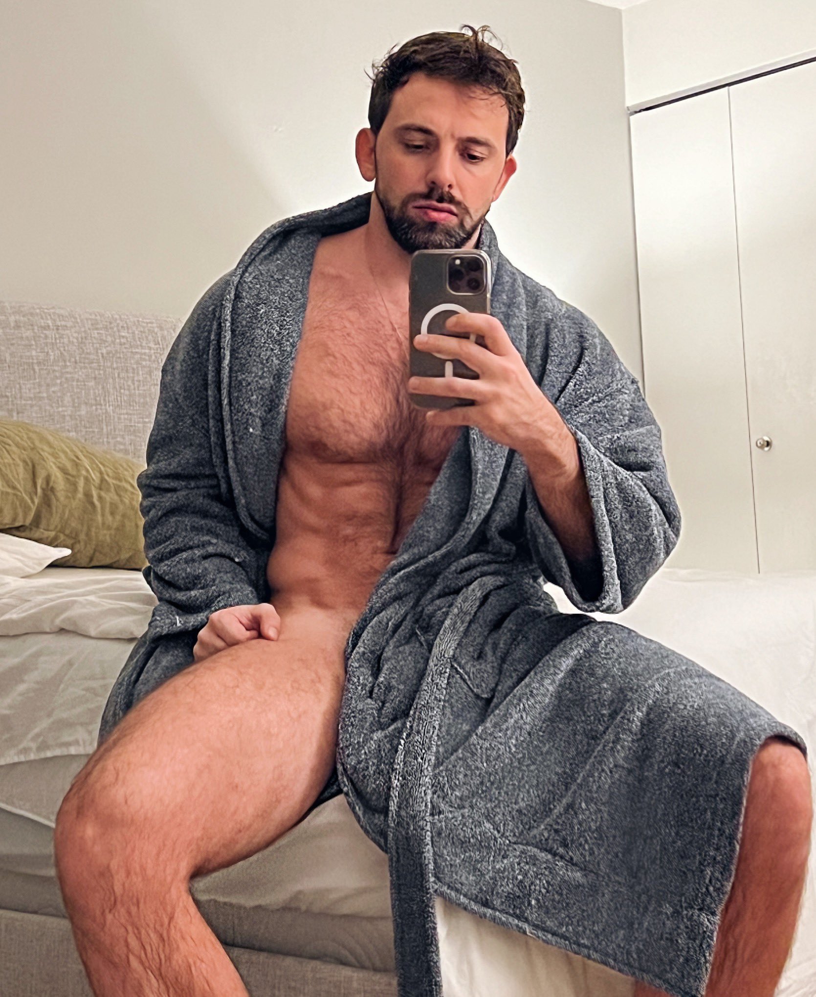TW Pornstars - Lap_NYC. Twitter. Dad vibes ✌🏼. 3:59 AM - 17 Mar 2023