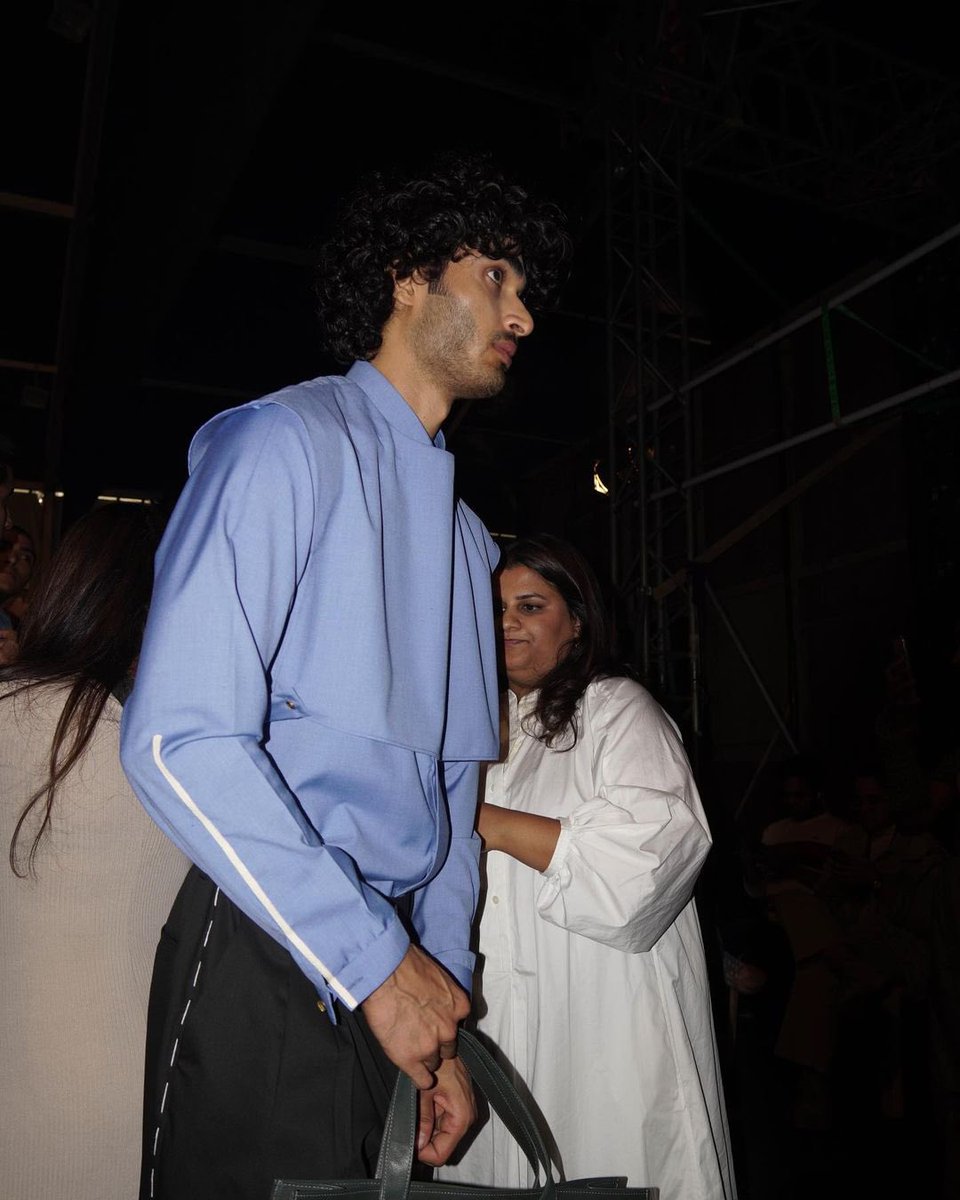 fdciofficial's tweet photo. Step into all the action backstage at Line Outline by Deepit Chugh, Sameer Madan, Tisa Studio at Lakmé Fashion Week in partnership with FDCI.
#LineOutline #SameerMadan #TisaStudio
@LakmeFashionWk @ILoveLakme @R1SEWorldwide
#FDCI #UnapologeticallyME #LFWxFDCI https://t.co/qwJRJApRz2