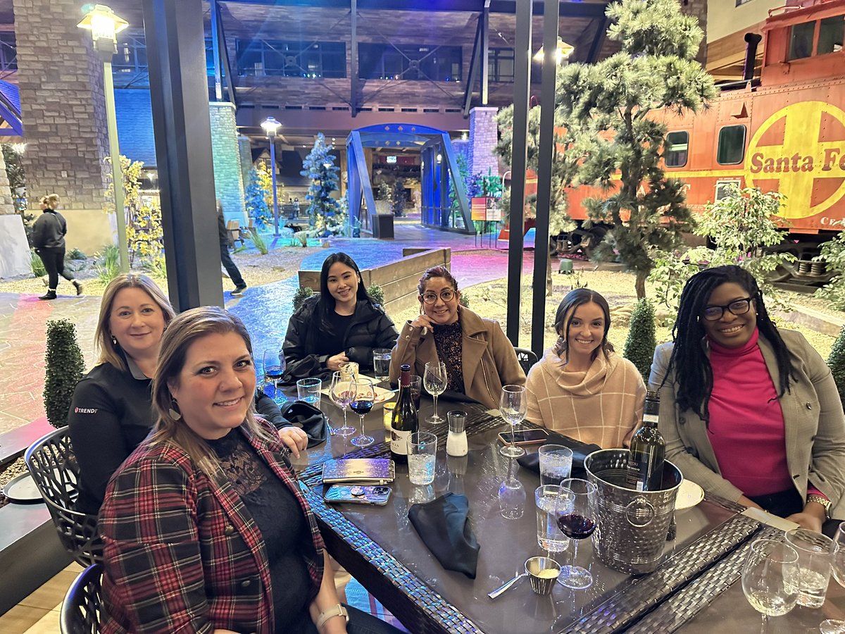 arbuckle_ca's tweet photo. Reflecting on a beautiful day at WiCys 2023 in Denver with my work friends.  @WiCySorg #WiCyS2023 @trendmicro #WomenInTech #ally #cybersecurity #CareerOpportunities https://t.co/EFP0Tt4NAm