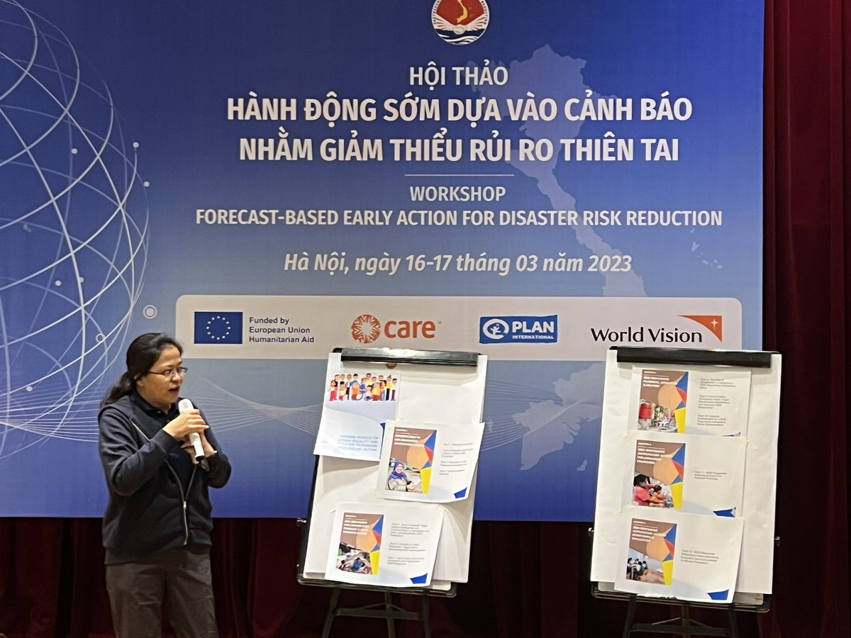 vhalhen123's tweet photo. The beauty of collaboration and partnership for wider impact. The regional and in country (Vietnam) consortium members @CAREAsiaregion @PlanAsiaPacific @WVAsia sharing and discuss about training modules on #GESI responsive #AnticipatoryAction cc @ECHO_Asia @MaryTangsawapak https://t.co/2K817OVNOi
