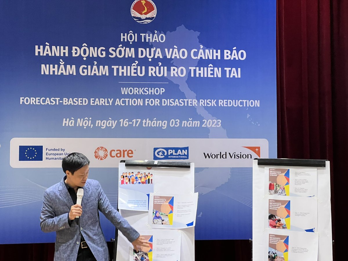 vhalhen123's tweet photo. The beauty of collaboration and partnership for wider impact. The regional and in country (Vietnam) consortium members @CAREAsiaregion @PlanAsiaPacific @WVAsia sharing and discuss about training modules on #GESI responsive #AnticipatoryAction cc @ECHO_Asia @MaryTangsawapak https://t.co/2K817OVNOi