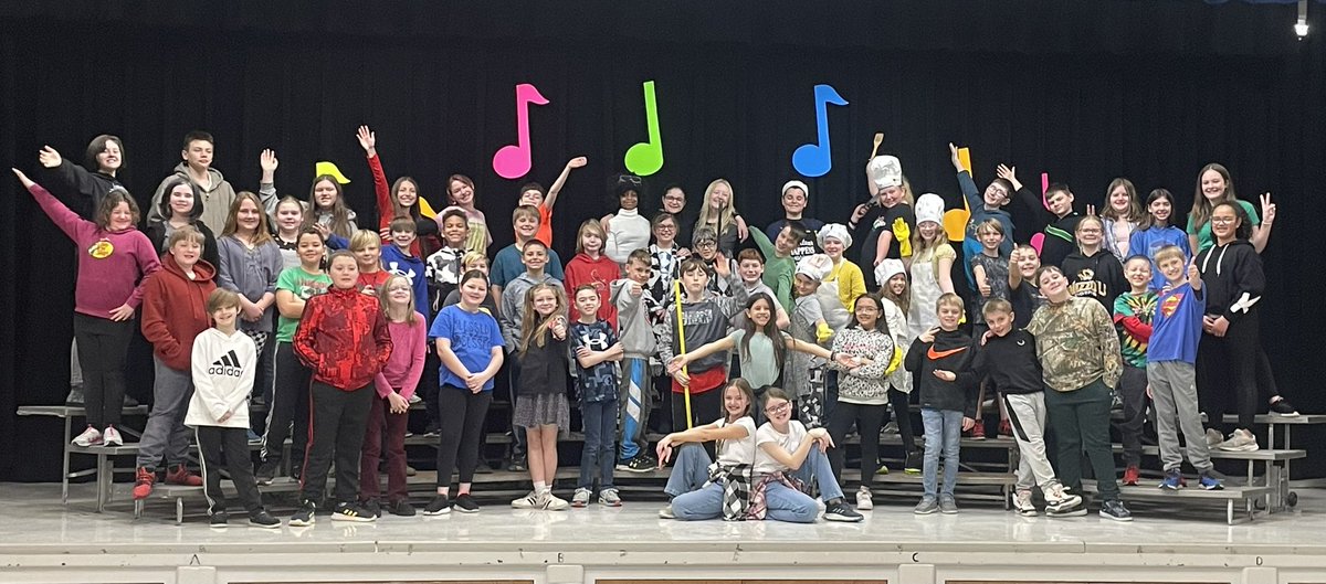 MrsB323's tweet image. North School 5th Graders put on 2 wonderful performances of Harmony High today! @LCtrailblazers have a lot of talent headed their way! #JCSchoolsChampions #WeAreElementary #Proud2BNorthies