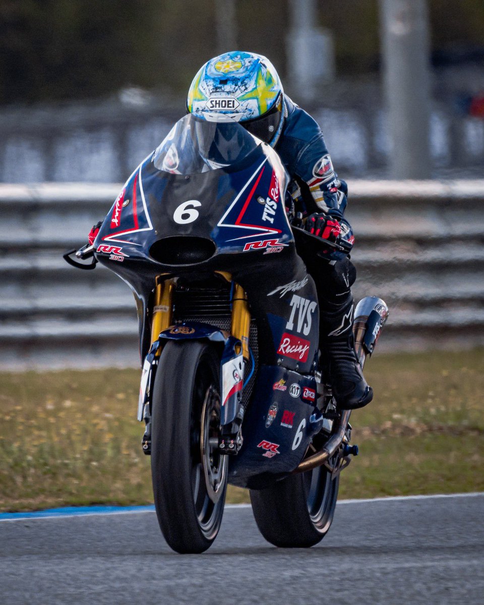 Vimalsumbly's tweet image. We've seen some truly unforgettable moments on the track. From heart-stopping crashes to nail-biting finishes, the TVS Asia One Make Championship has it all. And with a roster of talented racers from across the continent and Machine built to break records

#TVSMotorcompany #RR310