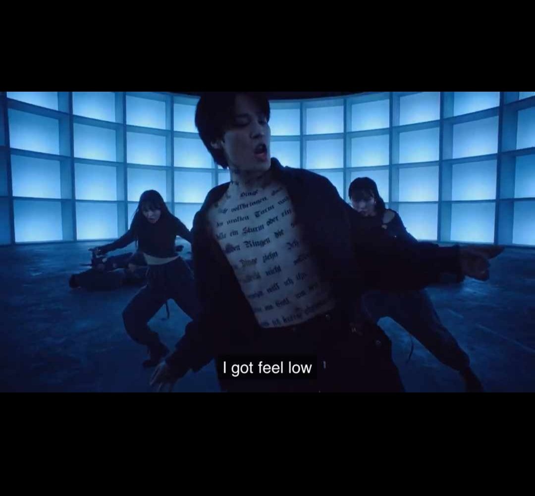 Jimin, gue ngga bisa berkata-kata, sinting banget udahlahhh!
#FACE_Jimin #Jimin_FACE