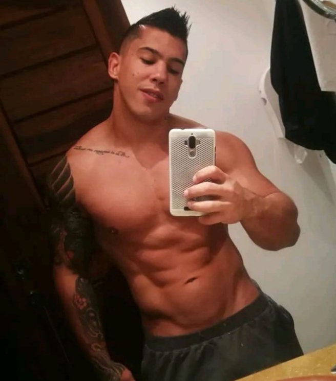 jhonata02478186's tweet photo. Chimba 🥵🥵 https://t.co/bNdOpDi3AH