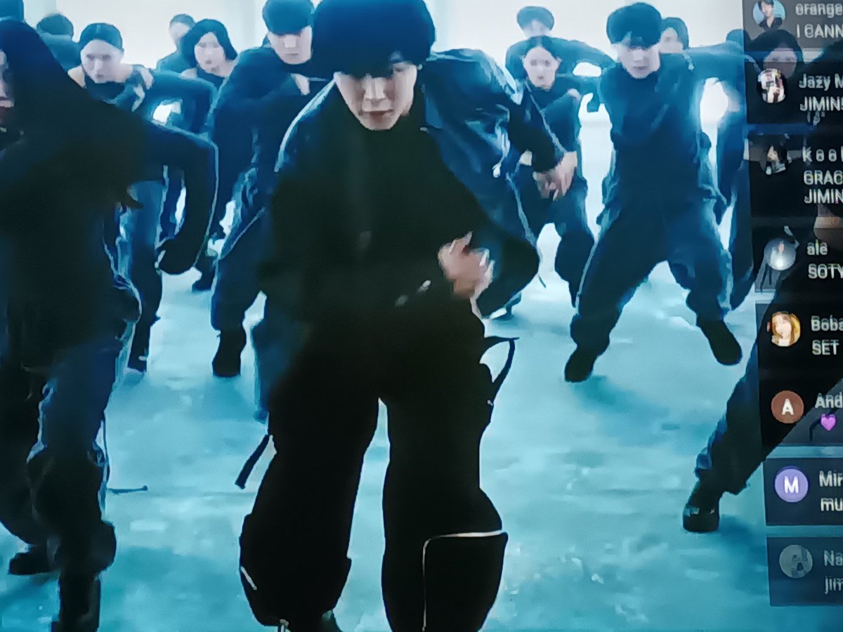yer_yeer27's tweet photo. #SetMeFreePt2IsComing  OMG una obra de arte https://t.co/VXpnqp0jWF