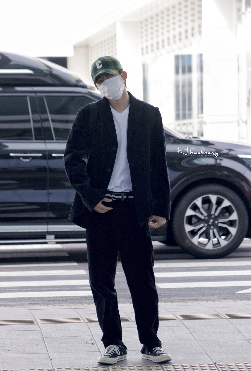 hikooksong's tweet photo. 230317 ICN🛫️

#김한빈 #비아이 #BI #HANBIN

@shxx131bi131 https://t.co/Rqw3hv5X3Y