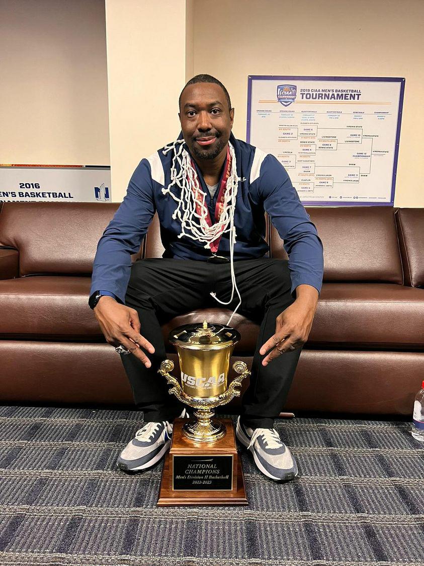 Coachhammett's tweet photo. I'm A 2X @USCAA National Champion.

Pops WE DID IT!!!!!!!

Took Me 3 Years To Get Back To The Top Of The Mountain But God Got Me Back Here. 

Call Me Mr. 2x National Champion Head Coach LeShawn Hammett.

#EverythingForPops #PSWBHOOPS #NattyChamps #TheBestCollegeInSmallCollege https://t.co/o8GlCw2sQZ