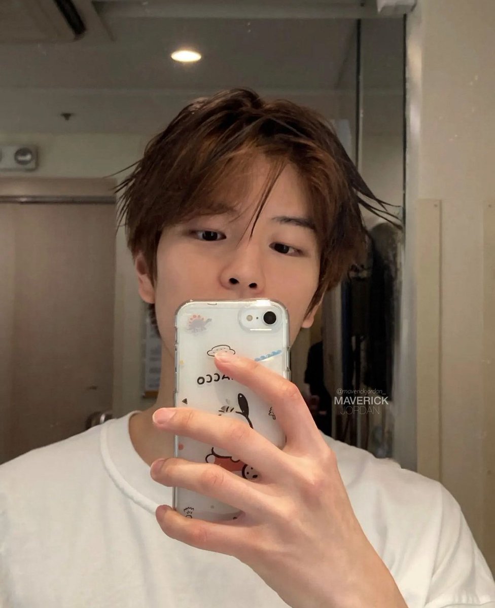⠀
               ──── major.⠀⠀
               
               hello timeline :)         

⠀