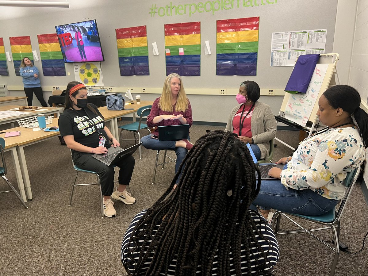 How do you create classroom community? BT &amp; Mentor Meeting <a href="/ReedyCreekElem/">Reedy Creek Elementary</a> taking time to establish the building blocks of community!