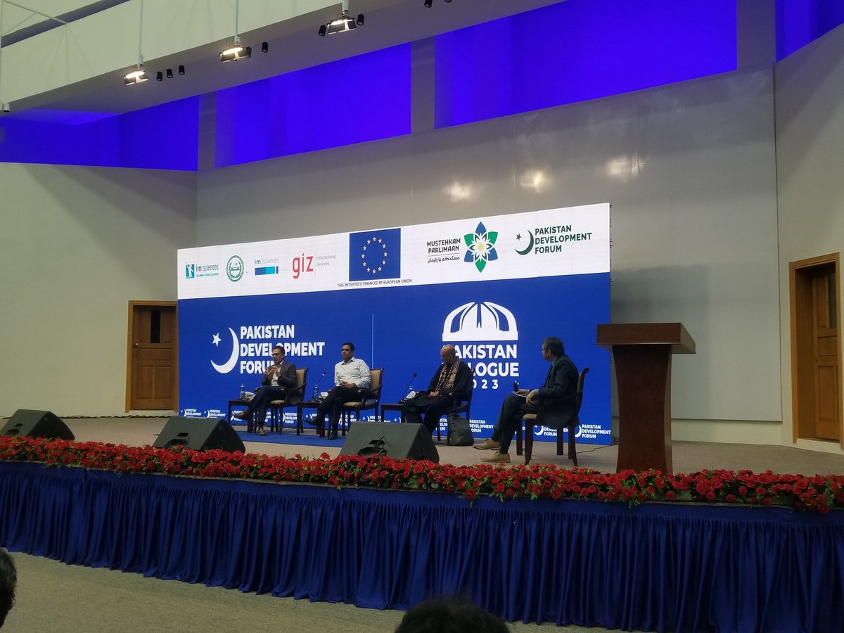 Dreamout__Loudd's tweet photo. Q&amp;A session in progress at Pakistan Development Forum as audience engages with panelists Dr. Asim Sajjad Akhtar, Dr. Ali Salman, and Syed Sardar Ali on the topic of Pakistan's economic stability.
#IAA 
#reunion23 
#PakistanDevelopmentForum 
#Imsciences https://t.co/QMJGkoyUSI