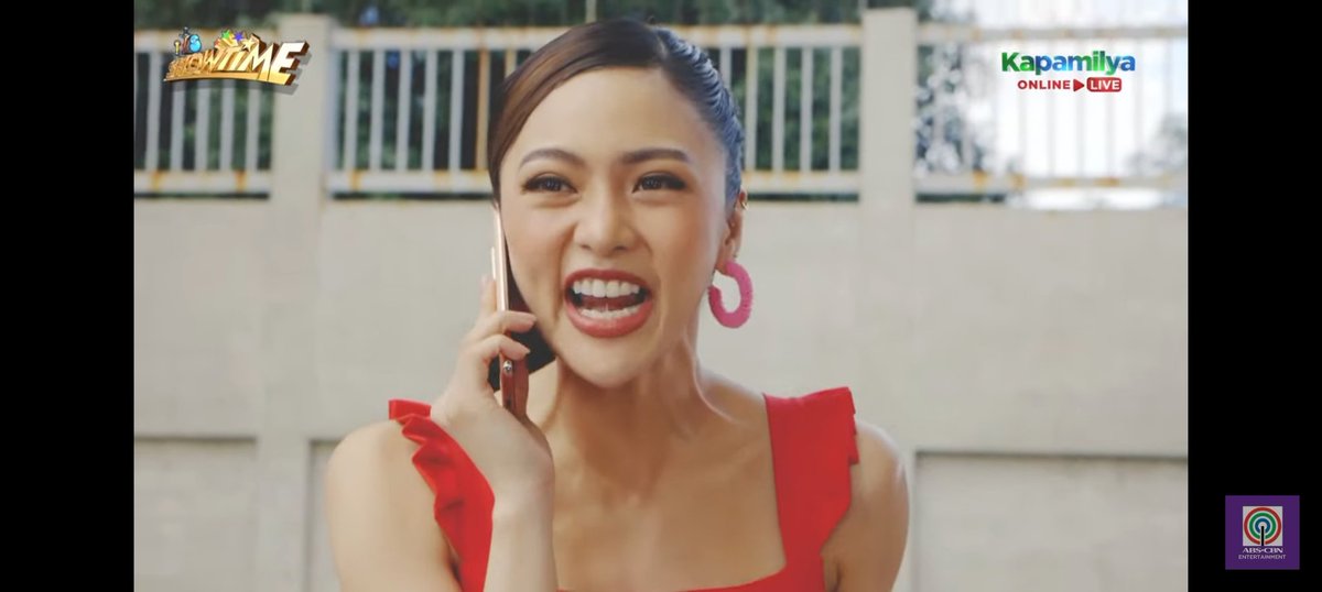 JMazarla's tweet photo. Beautiful Kim Chiu
#SangkapSarapSummer
@chowking_ph
@itsShowtimeNa
#FUNbassadors https://t.co/O0adGYSXhM