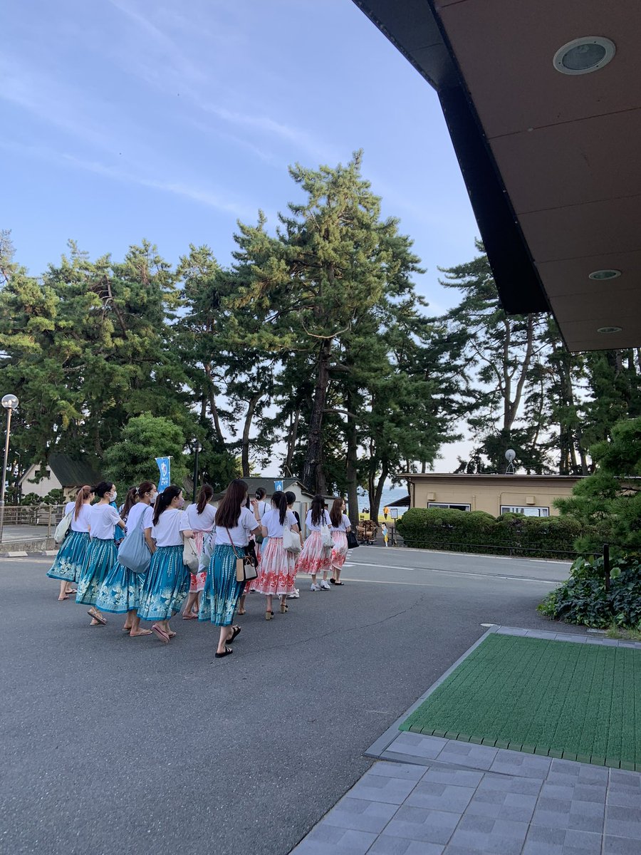 kukui_hula's tweet photo. 2023新歓投稿🌴✨

合宿について紹介します🌺

去年の合宿では琵琶湖の近くに行きました
体育館で練習し踊り、BBQ や、レク、花火などてんこ盛りの２泊3日でした🥰 https://t.co/QobbUf78sF