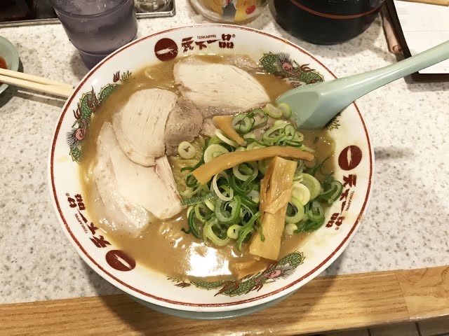 luck0548's tweet photo. 天一暦over40 years.
定期的に無性に身体が欲する。ということで、今日の昼に食べました。明日の下���に怯えながら......
#天下一品 https://t.co/KJrUcevESx
