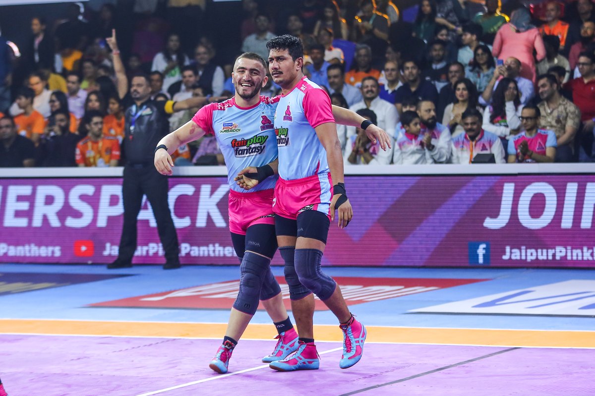 JaipurPanthers's tweet photo. We made our mark at the NSCI with this amazing moment! 🤩
Can you guess the reason for all the celebrations? 🤔
#RezaMirbagheri #SahulKumar
#RiseOfPanthers #FantasticPanga #PantherSquad #JaiHanuman #TopCats #JaipurPinkPanthers #JPP #Jaipur #vivoProKabaddi https://t.co/BcnuvCHnRT