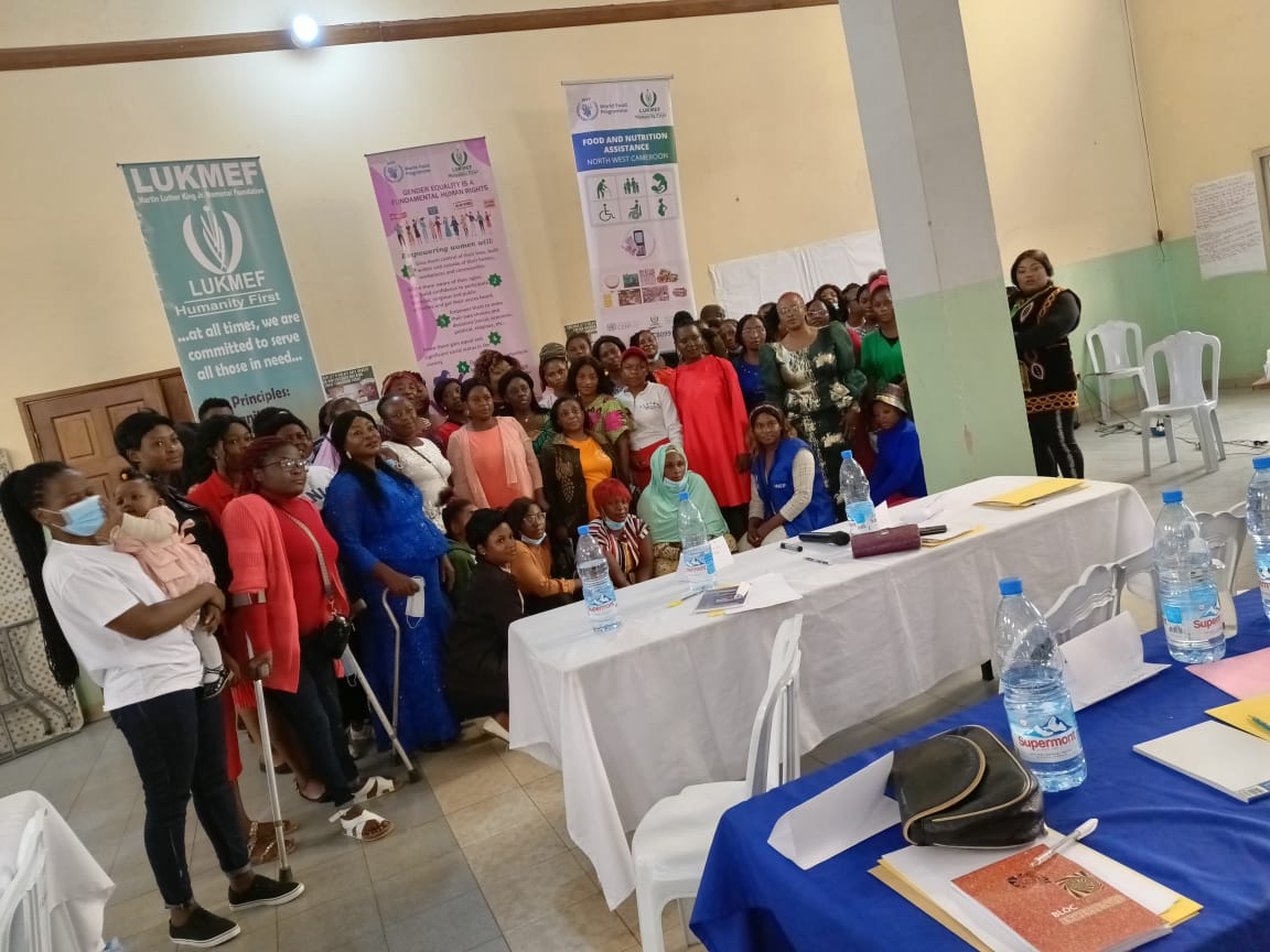 tebi_hono's tweet photo. I had the opportunity to impact 50 Female Leader's in Bda; with knowledge on Violence Against Women. #Communication #Fear #Poverty #Weak institutions and the #Protection of #family integrity remains the common causes of VAW.
 #How then, do we end this problems? https://t.co/0ci8McmffJ