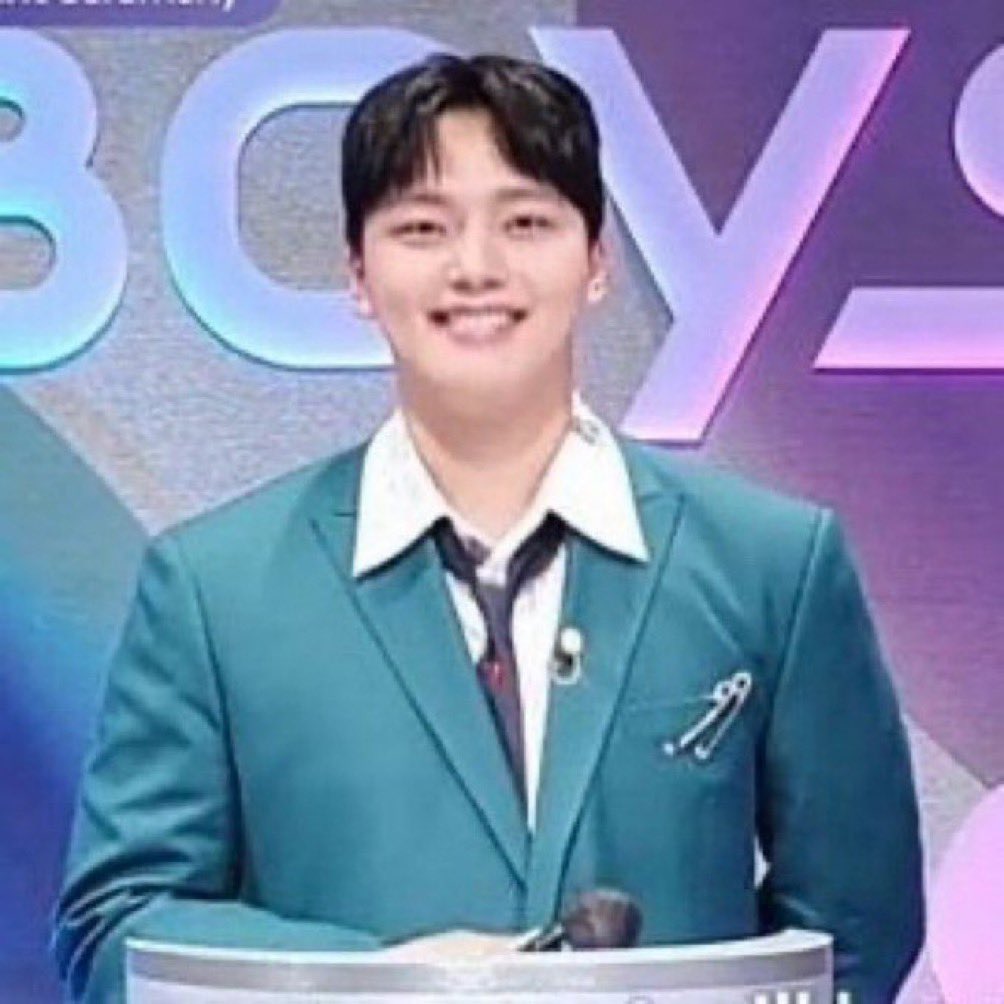 HE IS ACTUALLY VERY SLOW OH GOSH HE'S SLOWER THAN HIM 😭😭😭😭