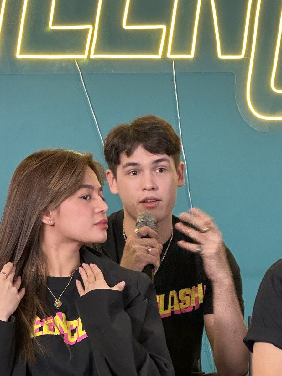 KapamilyaTFC's tweet photo. thanks for chillin' with the excited and hyped up cast of #TeenClash at the #GlobalCon y'all!!

episode 1 drops todaaaaaaaaay! make sure to subscribe to iWantTFC and start streaming 👉 https://t.co/xl4ywzkfi8 https://t.co/EUG4yplntF