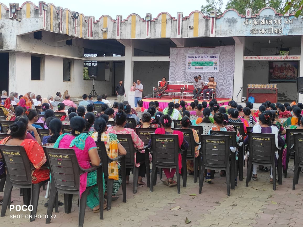 Mr_Piyush_AMR's tweet photo. On March 16, 2023, training was held in the presence of 200 women farmers with the participation of women climate change leaders and farmers in Mandala village of Vadodara district. 
@hariraj_vo

#climatechange #leaders #training #hariraj #hct https://t.co/nOvFc6pRgo