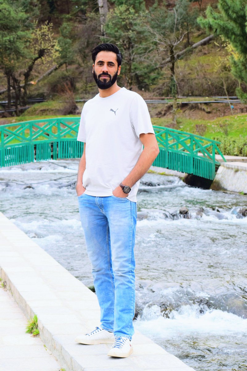 ShahijehanB's tweet photo. #EnjoyLifeWithoutTheBurn 
#Kashmiri 
#naturelovers https://t.co/Q5uD55mgme