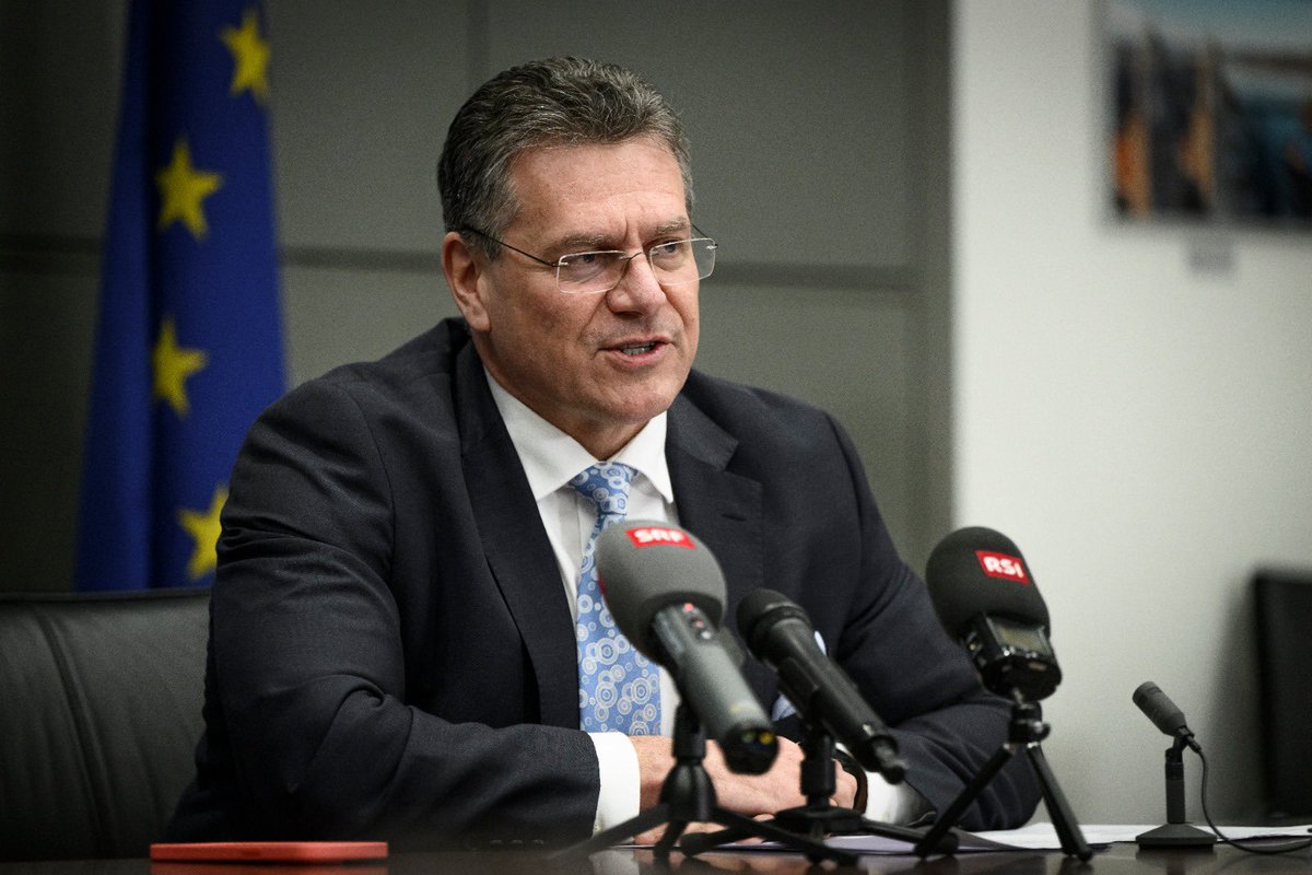 MarosSefcovic's tweet image. We need to keep moving in the right direction to determine if we have the solid basis to move forward into full 🇪🇺🇨🇭negotiations with the prospect of a swift, successful conclusion. This task is doable with political will on both side. 

👉 ec.europa.eu/commission/pre…

Now wheels up!
