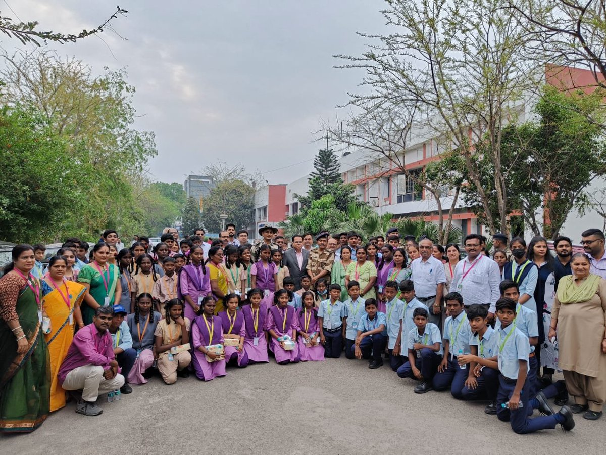 The school children from #AspirationalDistricts of Andhra Pradesh and Tamil Nadu are all set for Day Two of their educational tour where they will visit the India Government Mint in Noida and later in the day attend a session on #FinancialLiteracy.