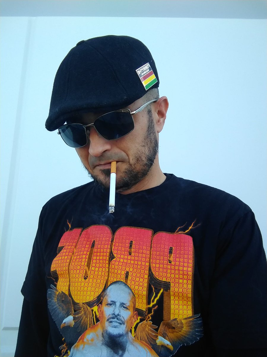 Big_LT's tweet image. @Profgampo and @methodman tore this one up. #SUBPAR is On Par for Prof as it is pure 🔥🔥🔥
Happy PROFriday!