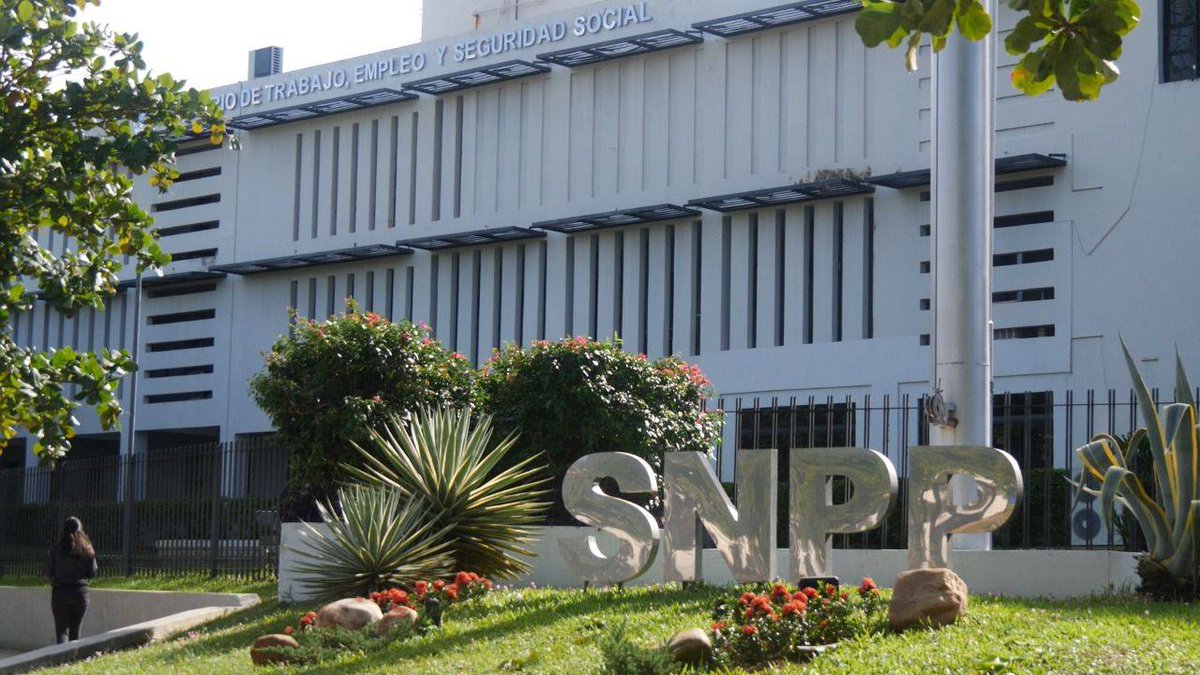 #Actualidad 
PRESUNTA ESTAFA EN ASO DE FUNCIONARIOS DEL SNPP
puntoinformativopy.com/news/news.php?…