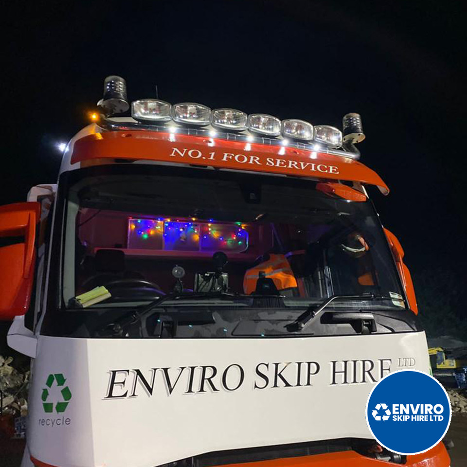 EnviroSkipUK's tweet photo. Driver pimping his ride 😎
#skiphire #wastemanagement #recycling #waste #recycle #rubbishclearance #rubbishremoval #rubbish #wastedisposal #junkremoval #clearance #junk #renovation #skip #business #work #declutter #propertyclearance #trade #rubbishdisposal #generalwaste https://t.co/qbfyvj6BMe