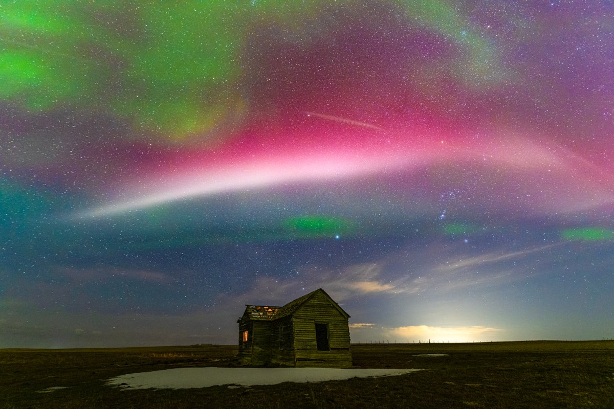 EverythingWX's tweet image. From last night's incredible display of the #NorthernLights in Montana. #AuroraBorealis