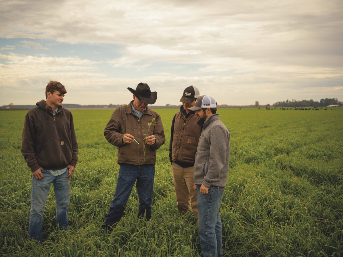 CortevaPastures's tweet photo. No one is more committed to preserving the land than America’s farmers and ranchers. Happy #AgWeek23. https://t.co/NqAW2W3TdC