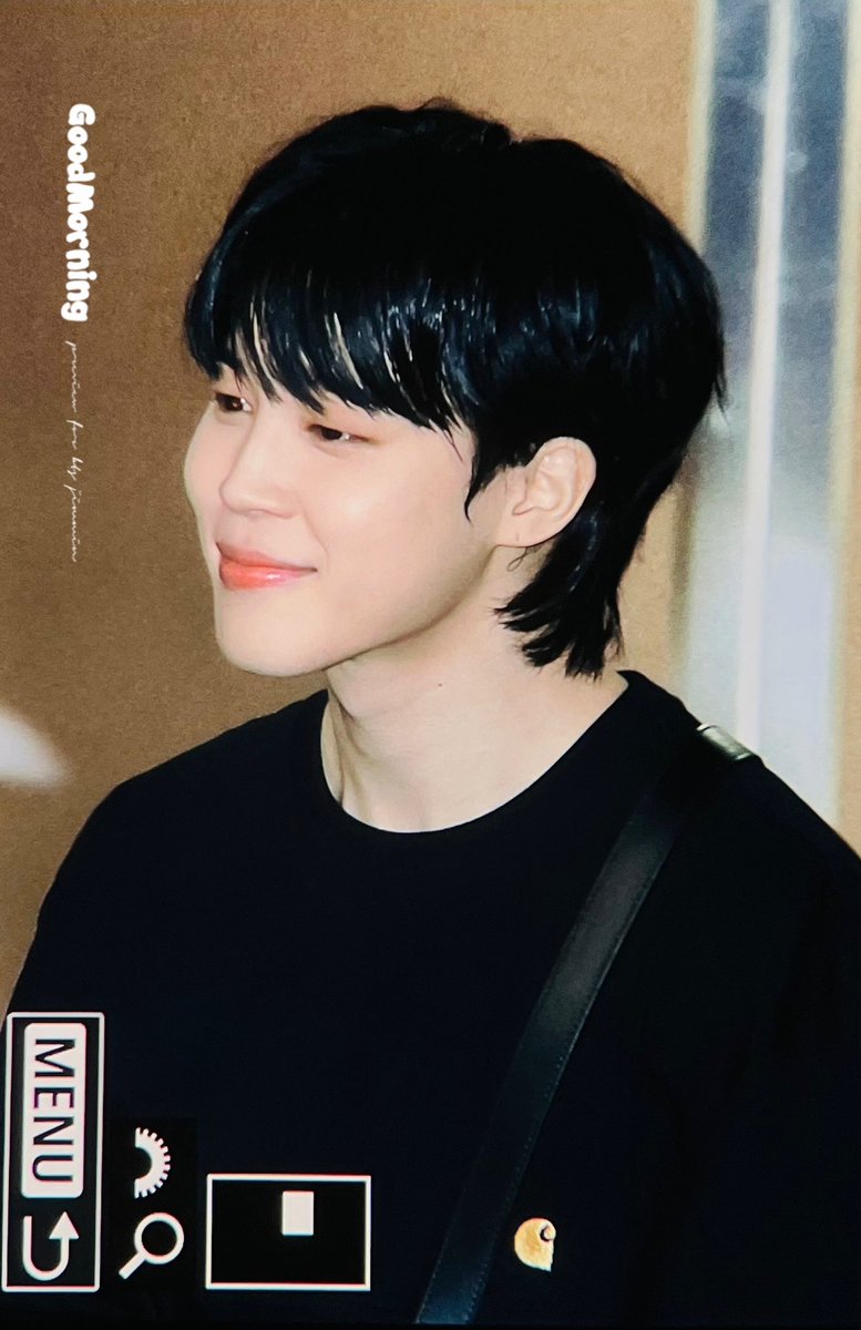 230324 뮤뱅 퇴근
고생했옹💗
#JIMIN #지민 #방탄소년단 #BTS <a href="/BTS_twt/">방탄소년단</a>