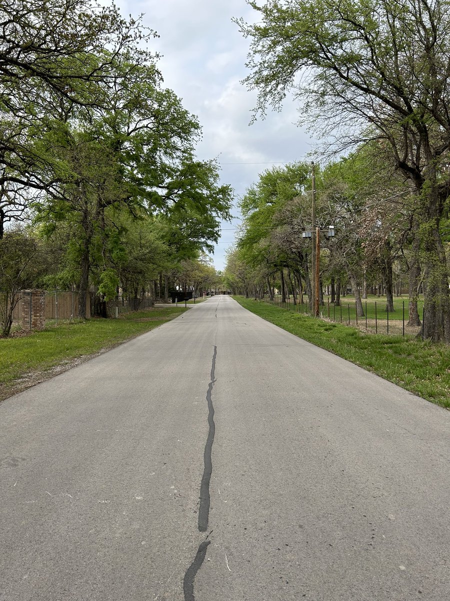 luissalvy's tweet photo. New listing coming soon in Fort Worth! 

#lakehome #fortworth #dfw #metrotex #dfwrealtor #texasrealtor #pool #lake #fishing #hunting https://t.co/JmzR4BI3lj