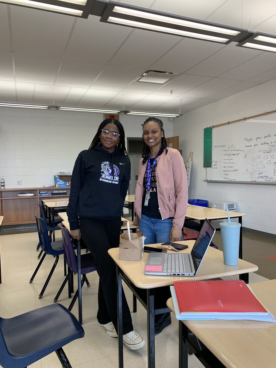 Em Del Sordo, OCT (@emdelsordo) on Twitter photo <a href="/HCDSB/">Halton Catholic DSB</a> WELCOME Akiesha Newton-Williams, our amazing Graduation Coach for Black Students! We are so grateful for your lived-experience & work! <a href="/HCDSB/">Halton Catholic DSB</a> WELCOME Akiesha Newton-Williams, our amazing Graduation Coach for Black Students! We are so grateful for your lived-experience & work!