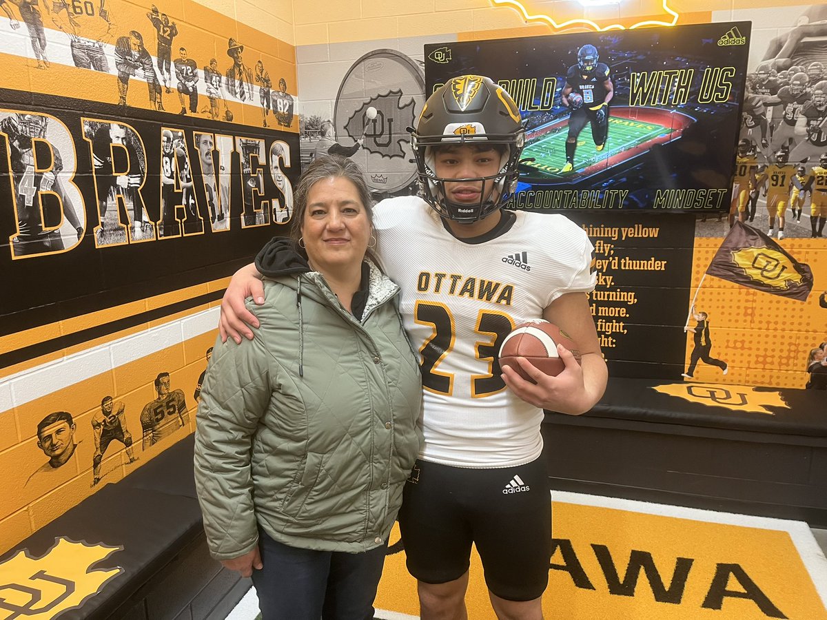 Thank you <a href="/cole_greenwood5/">cole greenwood</a> and <a href="/CoachNickDavis/">Nick Davis</a>  for the amazing hospitality shown at Ottawa! Had a great time and excited to see what the future holds! @MRHSRams <a href="/BrandonHuffman/">Brandon Huffman</a> <a href="/RylandSpencer/">Ryland Spencer™</a>