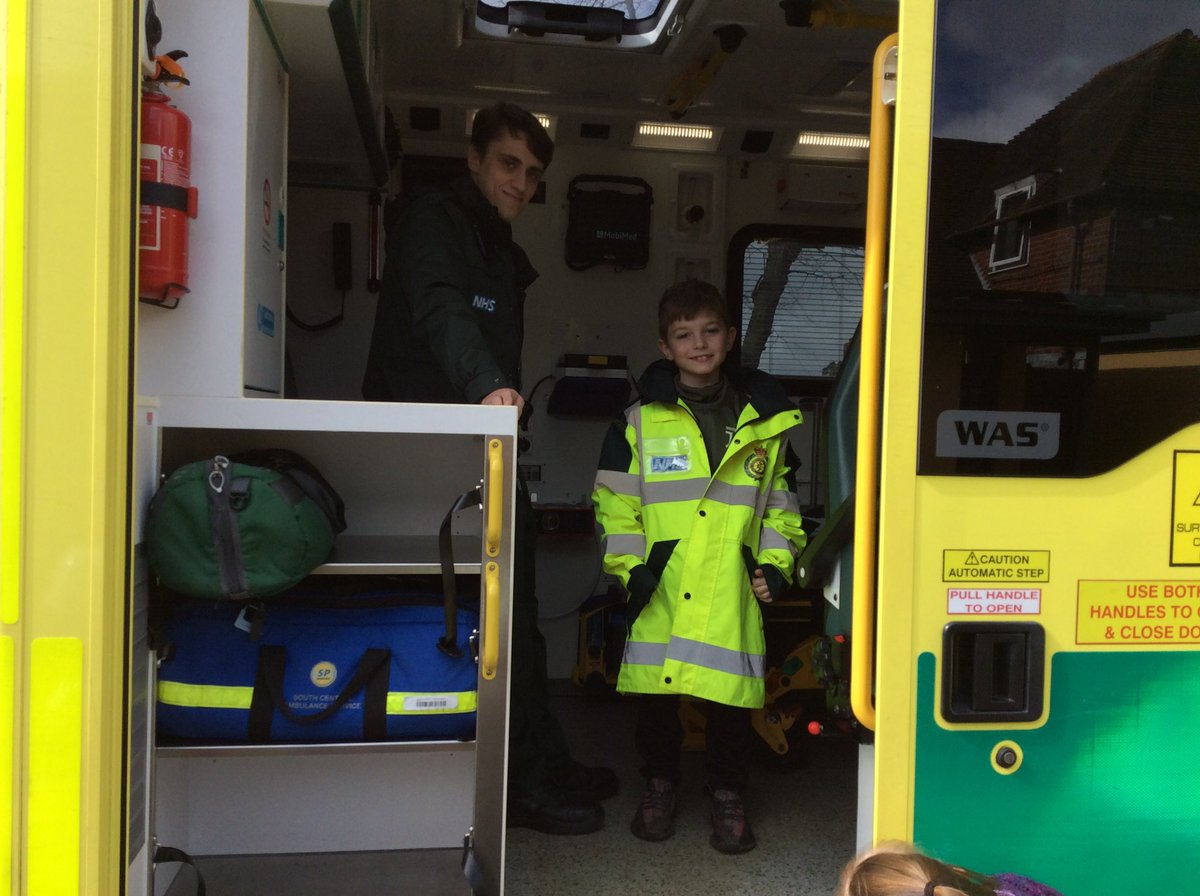 SpringhillPri's tweet image. ‘People Who Help Us’ day. The children loved the emergency vehicles visits. 🚑🚓