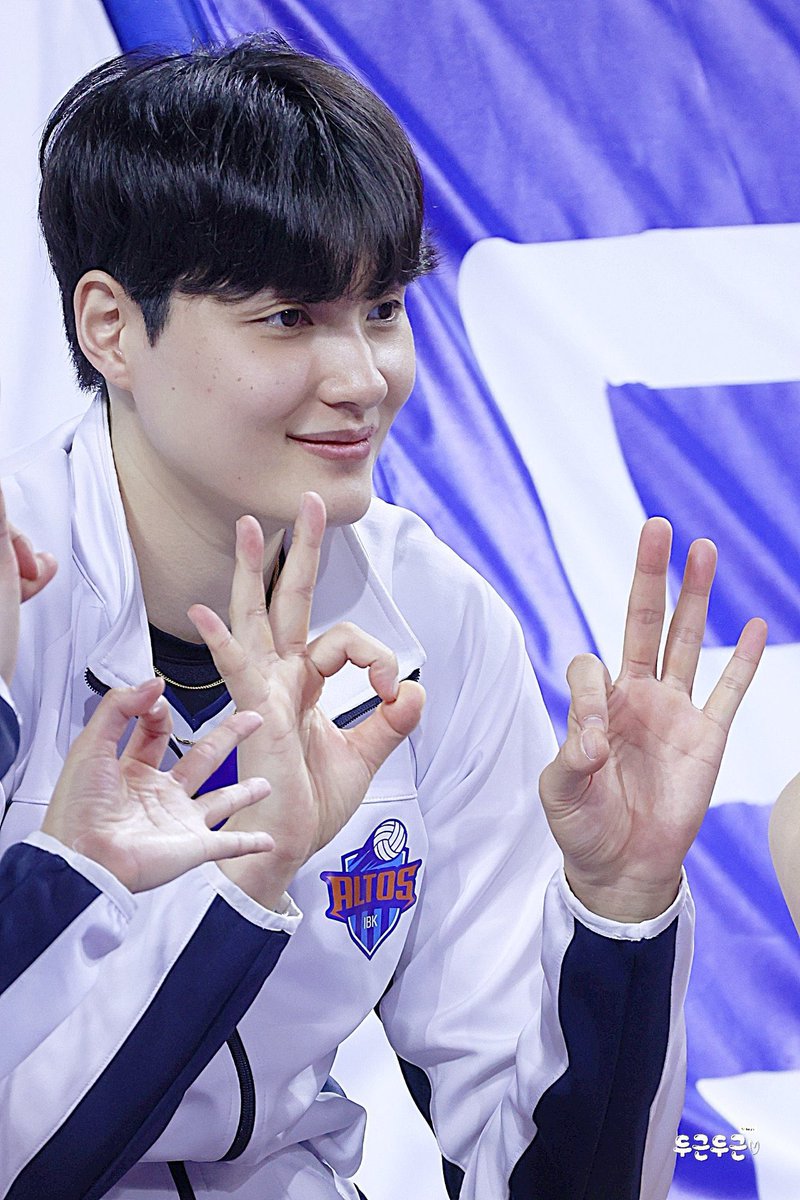 0_429g's tweet image. 오ㅃ ㅏ 오빠 오ㅃ ㅏ 돈 마나~~?