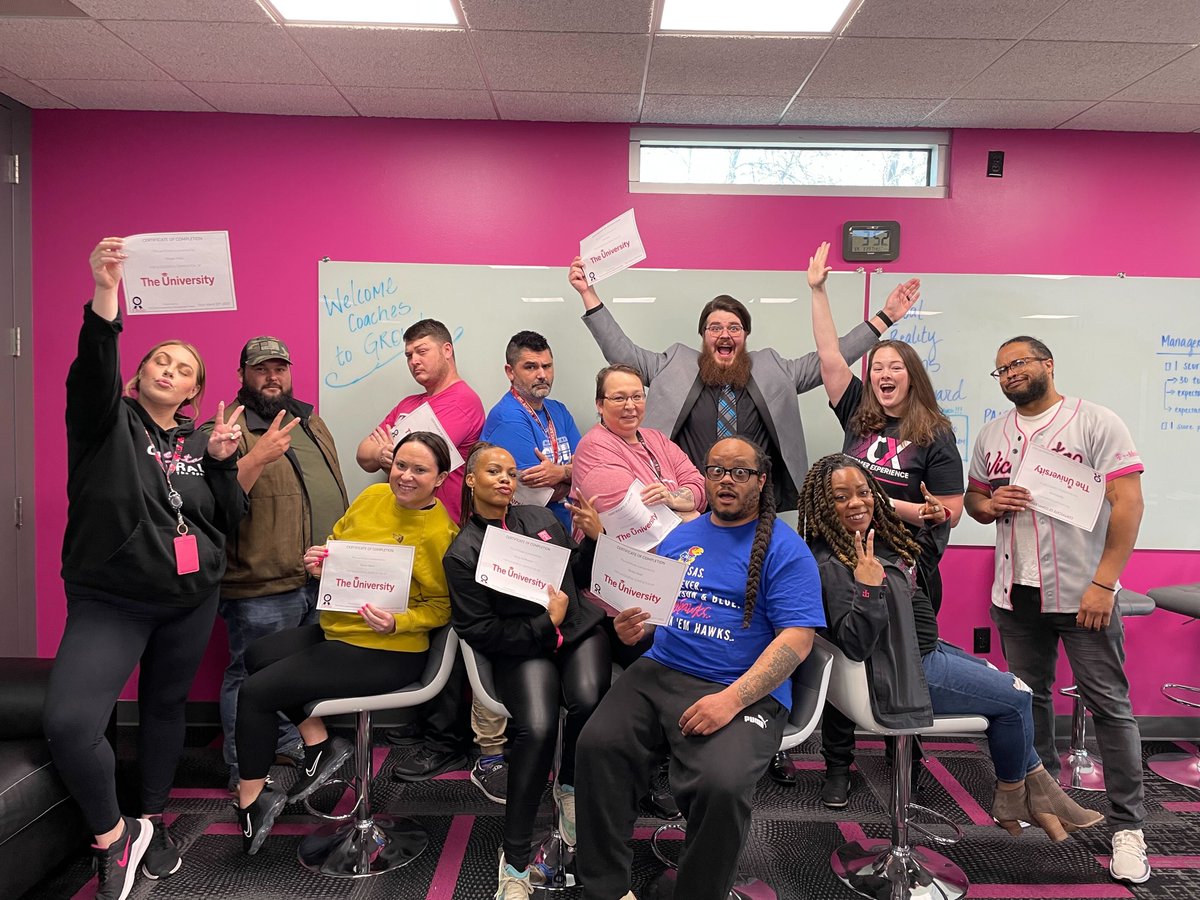 LuvlyLisa2209's tweet photo. We're on our way to becoming the Best in Class Leaders! #ochoinvests #tmoict #grow Photo Credit @Chau83 https://t.co/0mXPlJ3UwG