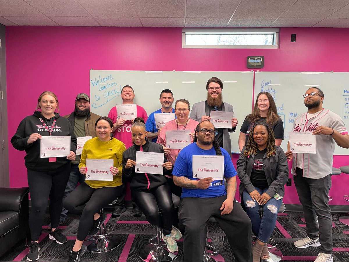 LuvlyLisa2209's tweet photo. We're on our way to becoming the Best in Class Leaders! #ochoinvests #tmoict #grow Photo Credit @Chau83 https://t.co/0mXPlJ3UwG