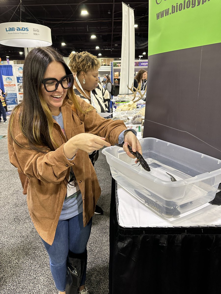 I held an Axolotl #NSTA #NCSSBeTheBwst