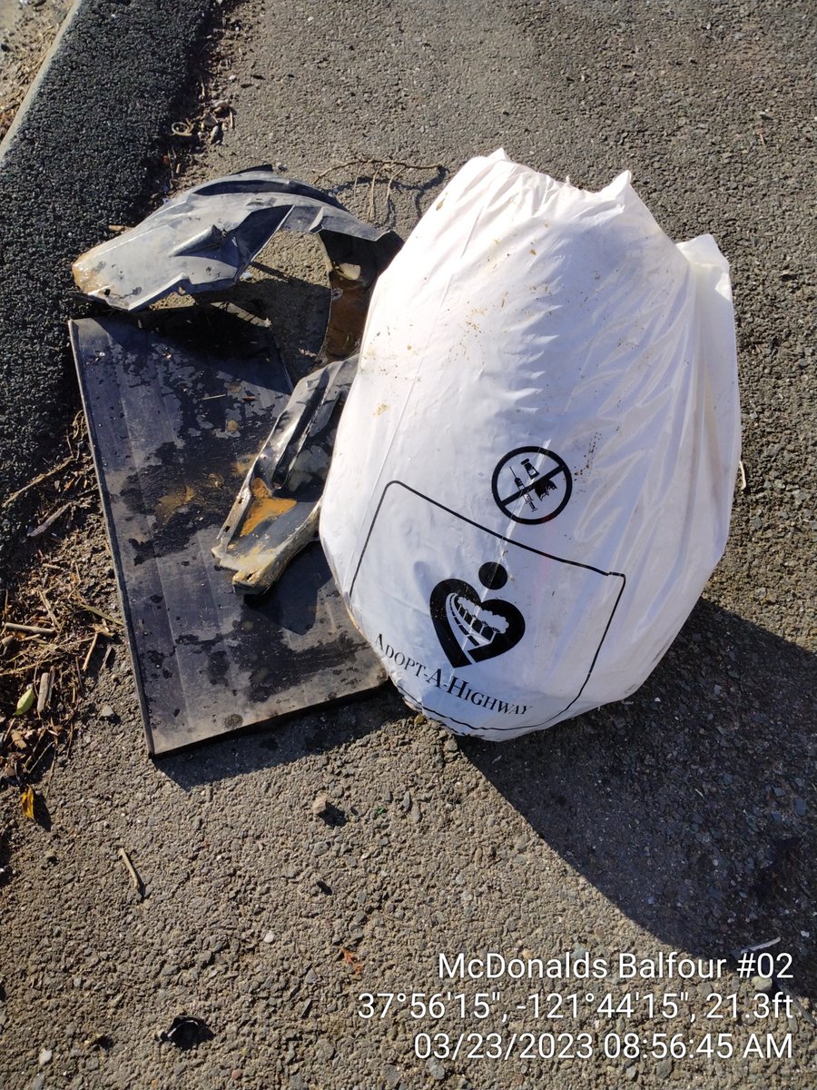 CaltransD4's tweet photo. McDonald Balfour #02 AAH team cleaned EB4 PM 37.5-35.5. Thank you for supporting a Clean California.
#AAHD4 #CleanCa #CleanCACommunityDays #Caltrans https://t.co/p5O5bvYseu
