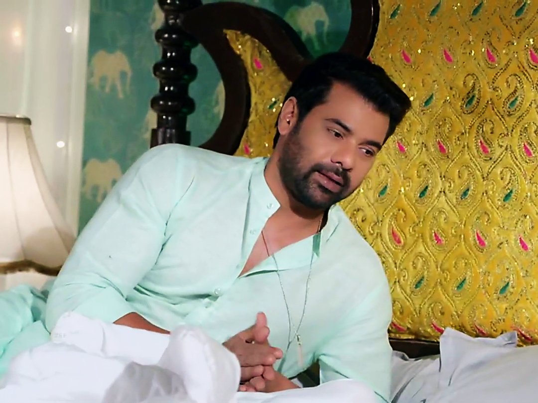 Andrasabe's tweet photo. #ep304 #RadhaMohan #ShabirAhluwalia #MohanTrivedi https://t.co/m6I3h0EYJm