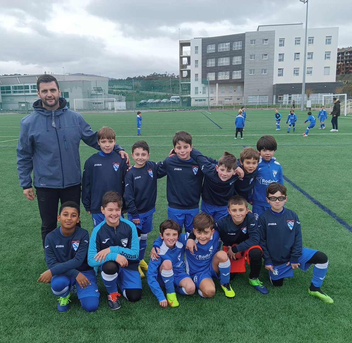 CDSCiprian's tweet photo. Sábado 25 de Marzo as 12.30 xogamos co Atlétio Abuin na Cheda, Lugo.
#animorapaces
#comparteanosapaixon
#rodabell
#concellodecervo https://t.co/LYB17TLePz