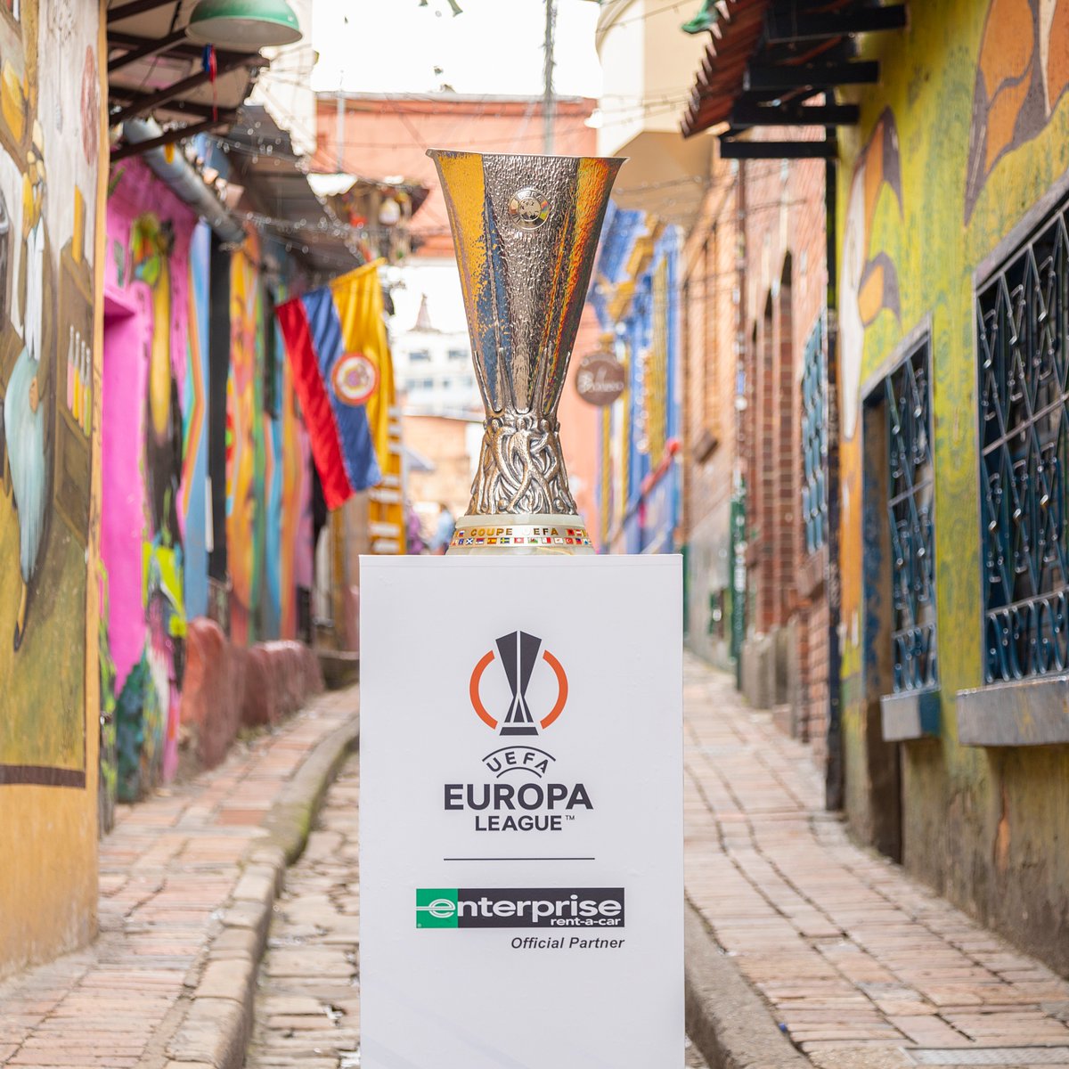 EuropaLeague's tweet photo. 🇨🇴 🏆 Living it up in Bogota...

#WeGetWhatMovesYou | @Enterprise https://t.co/4v4l4co2pr