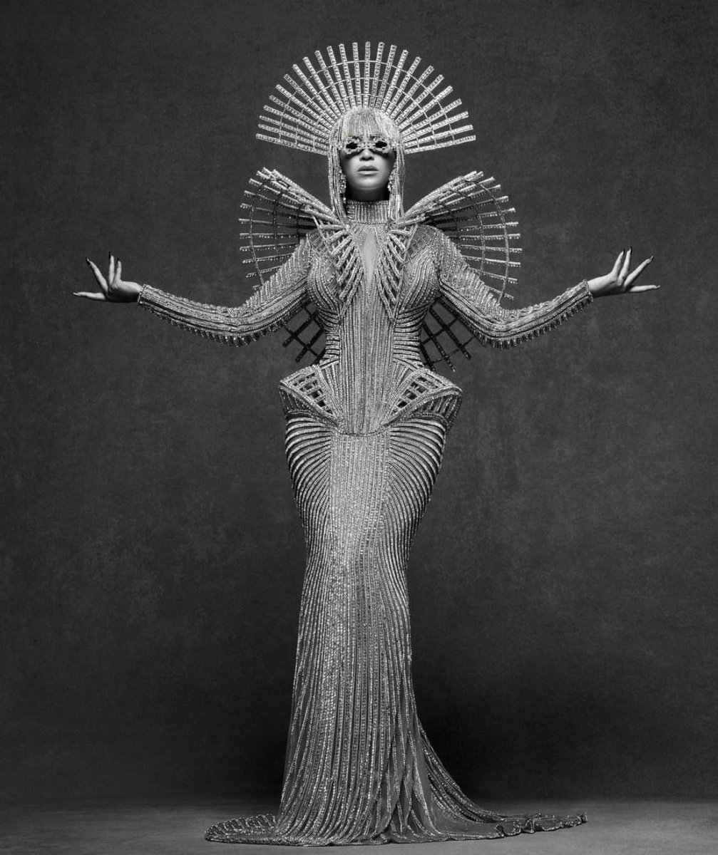 jacquemusx's tweet image. A thread with 12 looks from Beyoncé x Balmain Couture and the #RENNAISANCE tracks they’re inspired by 👀