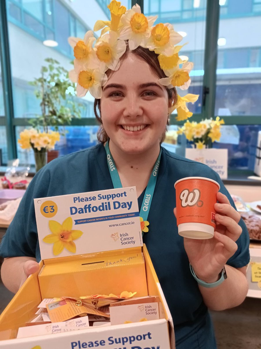 Brilliant Morning raising money for @IrishCancerSoc. Thanks to all the staff in radiotherapy in GUH for their baking skills and hosting a coffee morning. #daffodilday #irishcancersociety