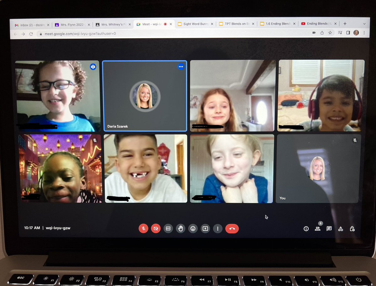 E-Learning day for BV School today! We learned about ending blends & reviewed our snap words! Look at these smiles!🥰📚✏️ #bvpride #d109pride #ell109 @BVGoBobcats @ISD109