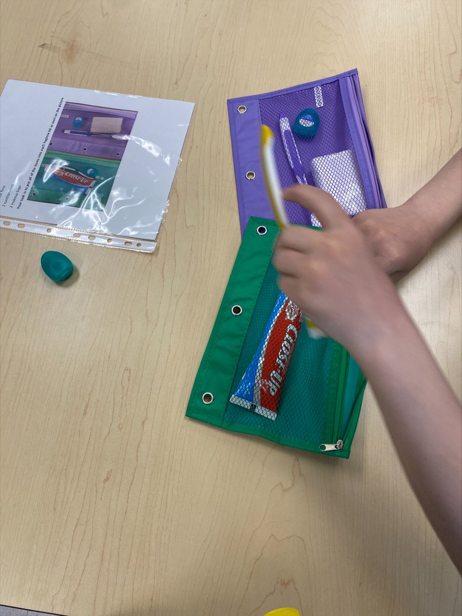 NatachaMoniz's tweet photo. More hands at work @HCDSBPathways #HCDSBSkills @HolyRosaryM https://t.co/dg6dFhtVwI